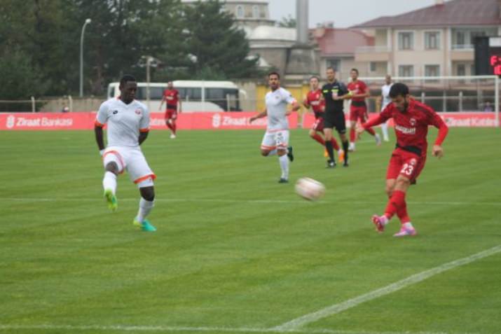 Anagold 24 Erzincanspor, Güçlü Rakibine Göz Açtırmadı