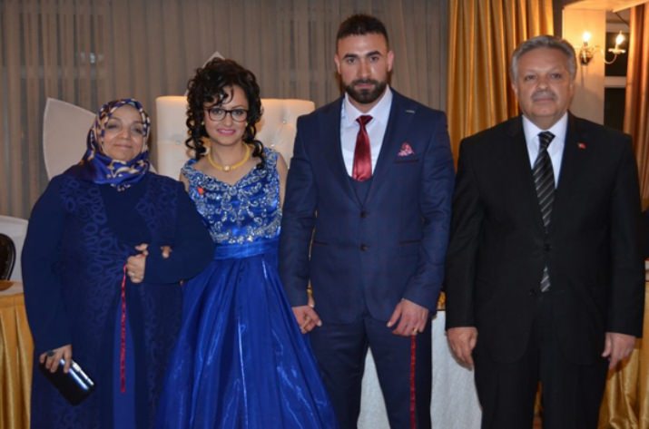Vali Kahraman’dan Genç Çifte Nasihat, “İtaat Et Rahat Et”