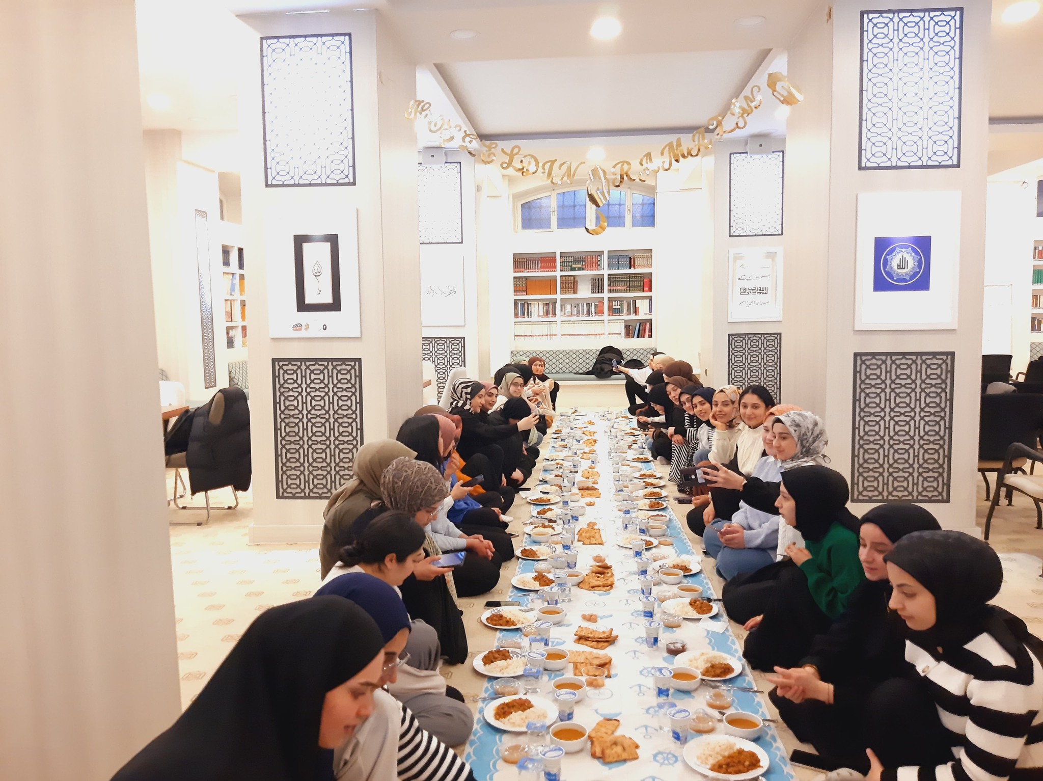 İftar buluşmaları gençlik merkezlerinde başladı