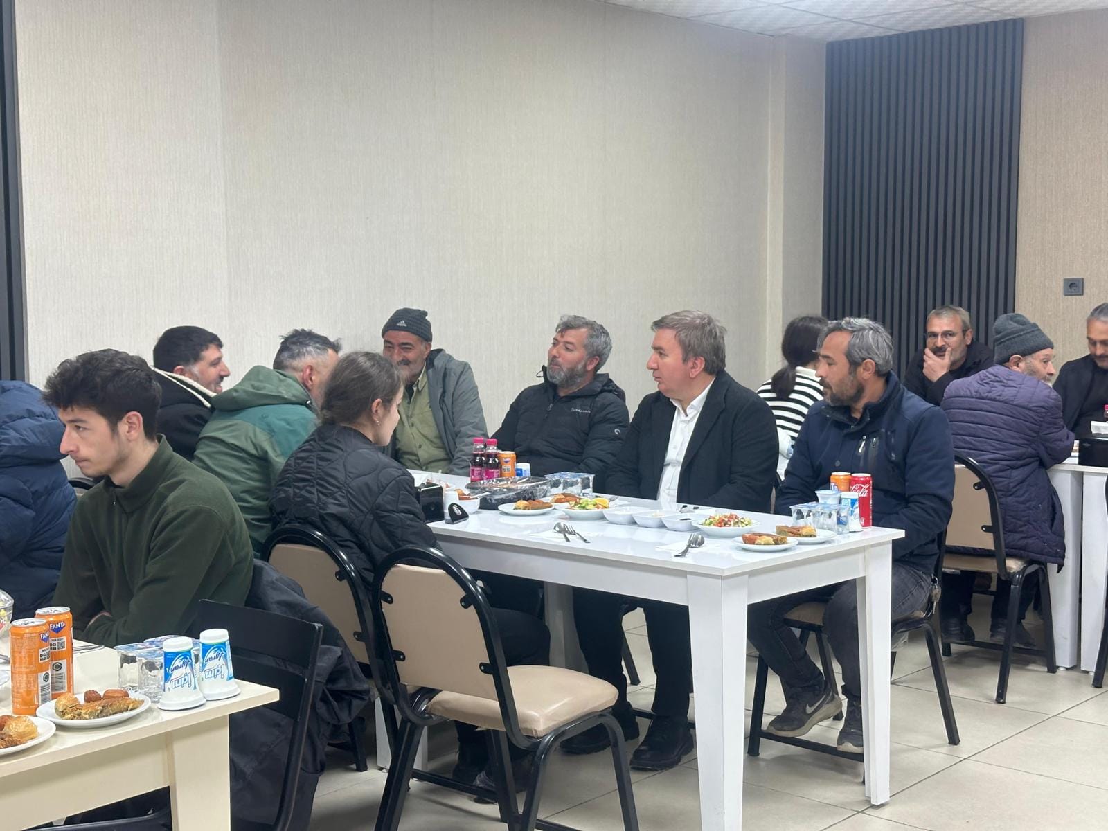 İlk İftarını İliç'de ki Ailelerle Açtı