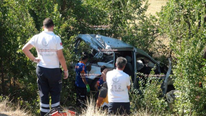 Trafik Kazasında 4 Kişi Hayatını Kaybetti 1 Kişi Yaralandı