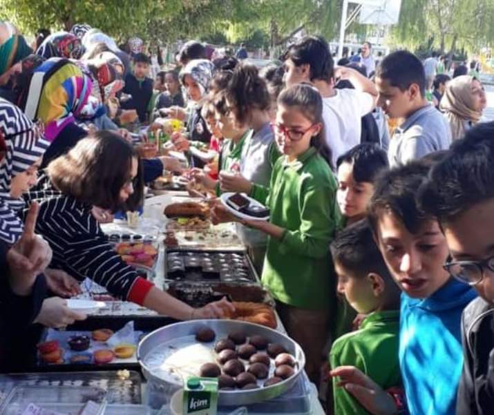Sokak Hayvanları İçin Kermes