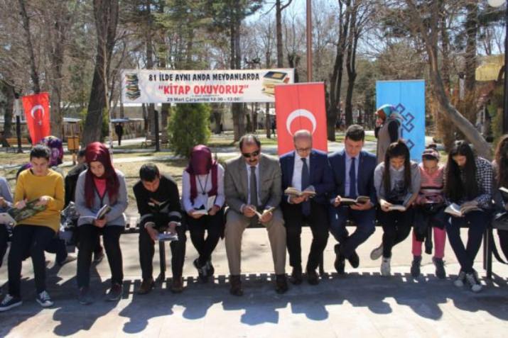 Erzincan’da kitap okuma etkinliği düzenlendi