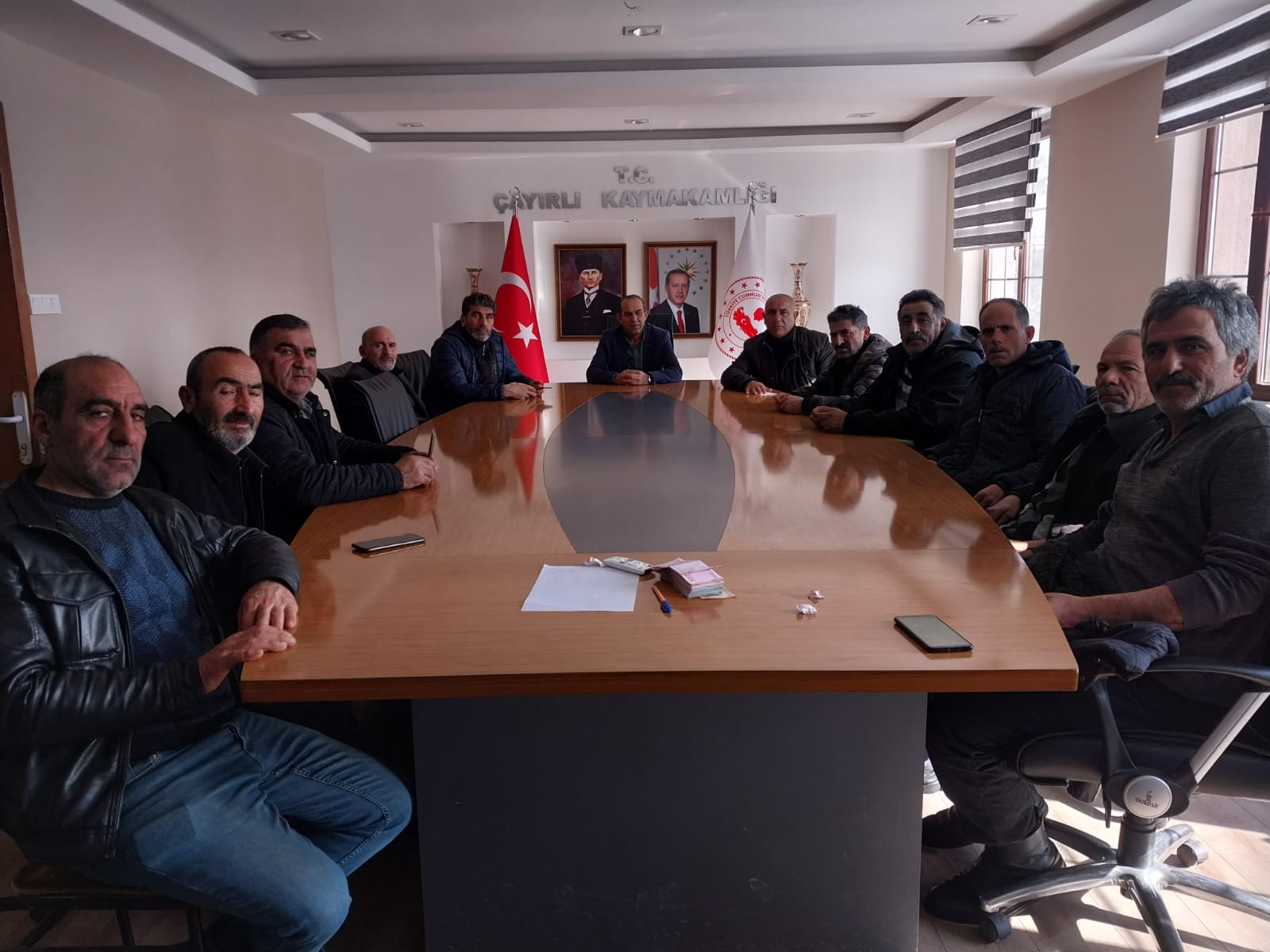 Muhtarlar Maaşlarını Afet Bölgesine Bağışladı