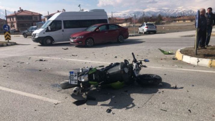 Trafik Kazasında Motosiklet Sürücüsü Ağır Yaralandı