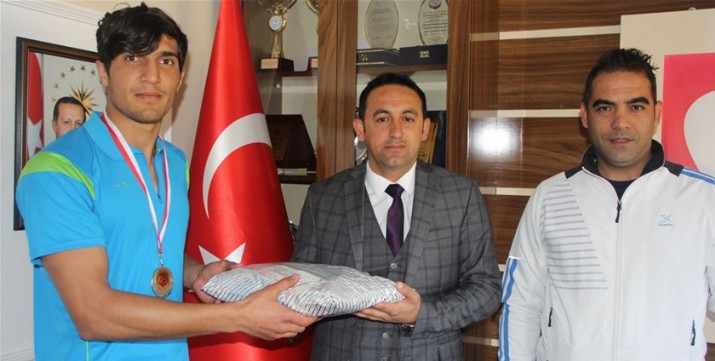 Akgül, Türkiye ikincisi oldu