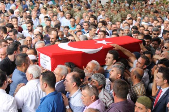Şehidim Hakkını Bize Helal Et