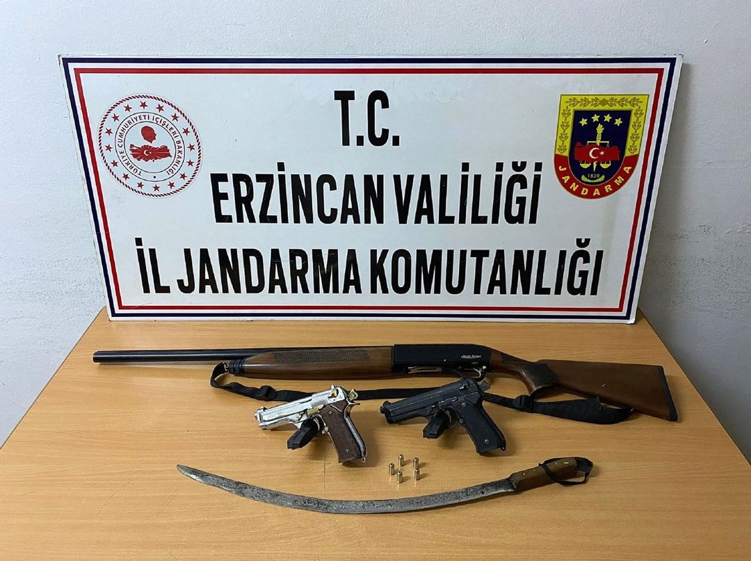 Hırsızlık zanlısının evinden havan mühimmatı çıktı