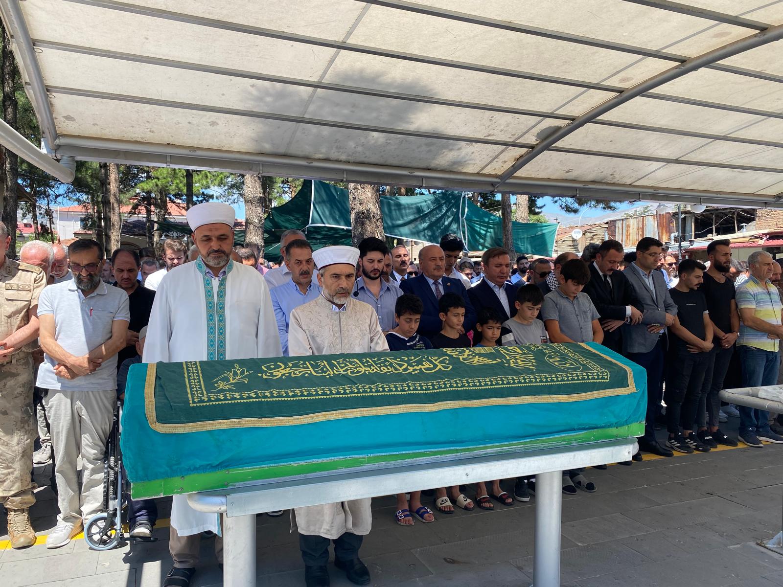 Ziya Şireci, Son Yolculuğuna Uğurlandı