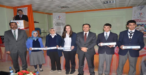 VALİ AKDEMİR: BİLGİSAYARLAR BİZİM ESİRİMİZ OLMALIDIR