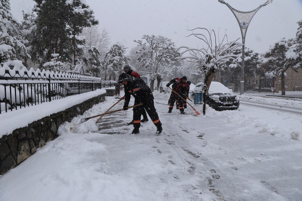 Kar Temizleme Çalışması
