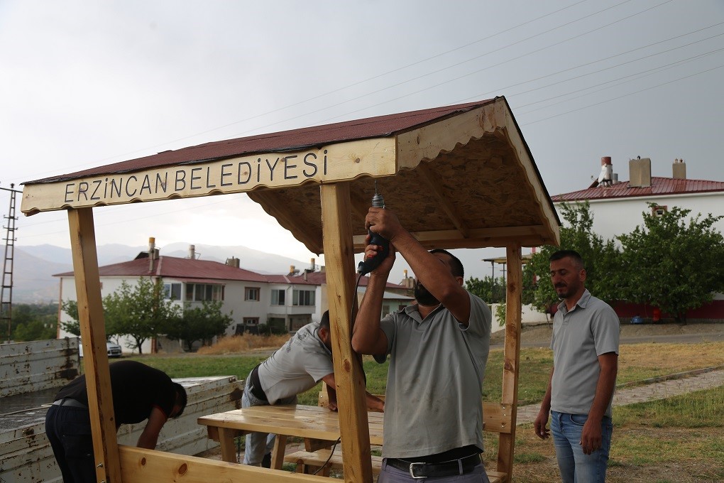 Erzincan Belediyesi Park ve Yaşam alanlarını arttırmak için tüm birimleri ile çalışıyor