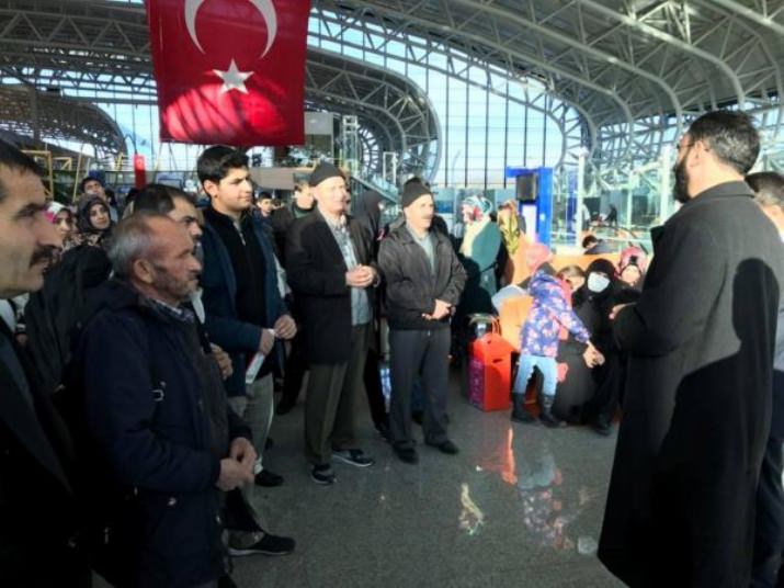 Umreciler Kutsal Toraklara Uğurlandı