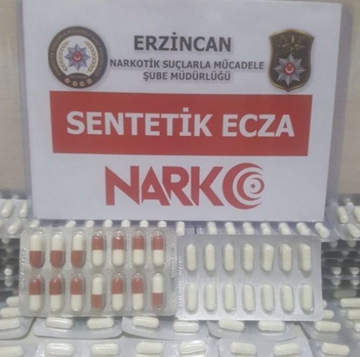 Erzincan’da Sokak Satıcısı 3 Şahıs Tutuklandı