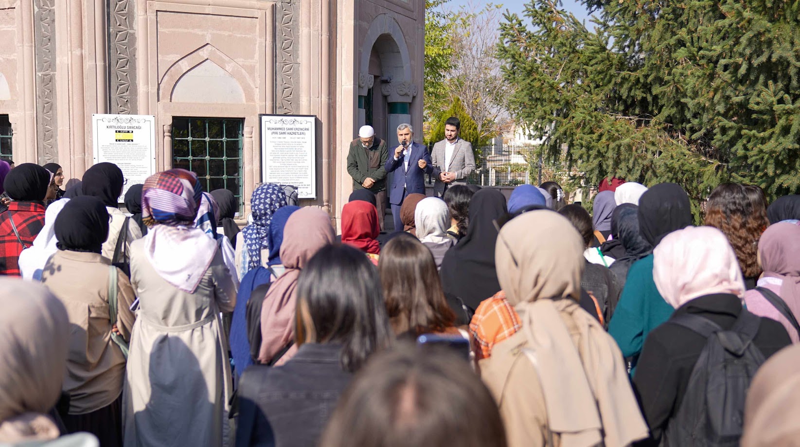 Erzincan Müftülüğü Gençlik Hizmetlerinden Vefa Ziyaretleri 