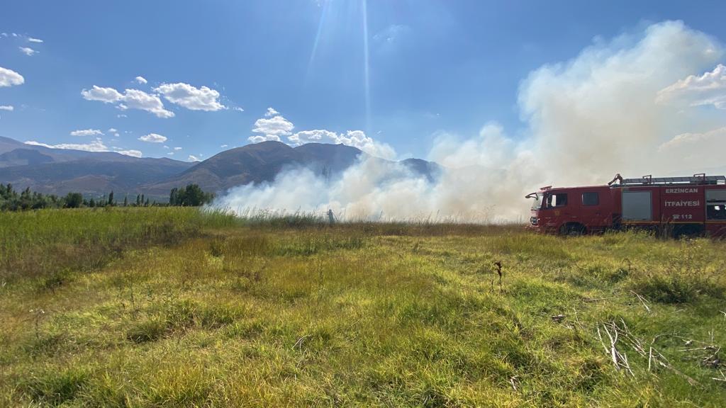 Arazi Yangını Korkuttu