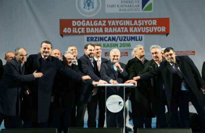 Başbakan Yıldırım, Üzümlü'de